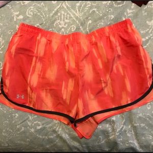 Underarmour heat gear running shorts Large orange